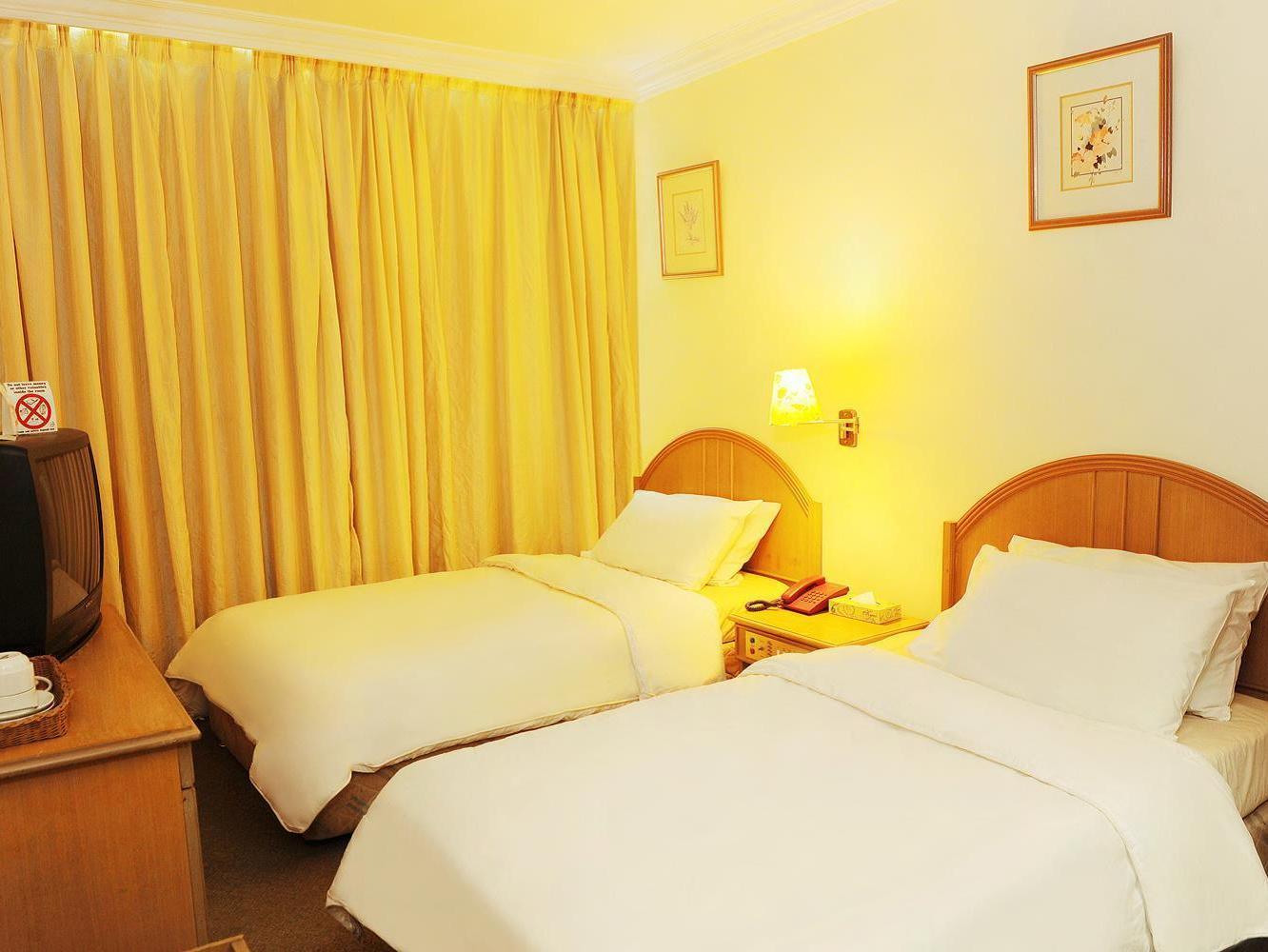 Borneo Hotel Кучинг Екстериор снимка